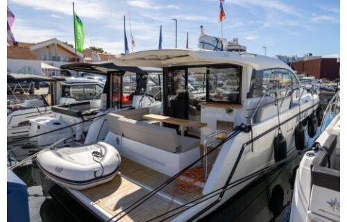Sealine C335 Min Maity