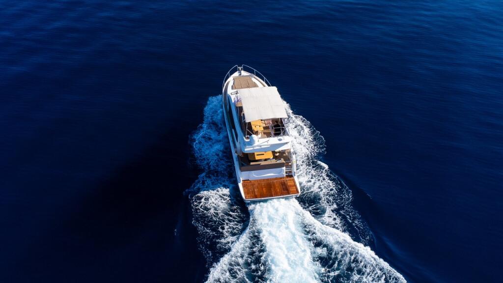 Sealine F430 Lomar