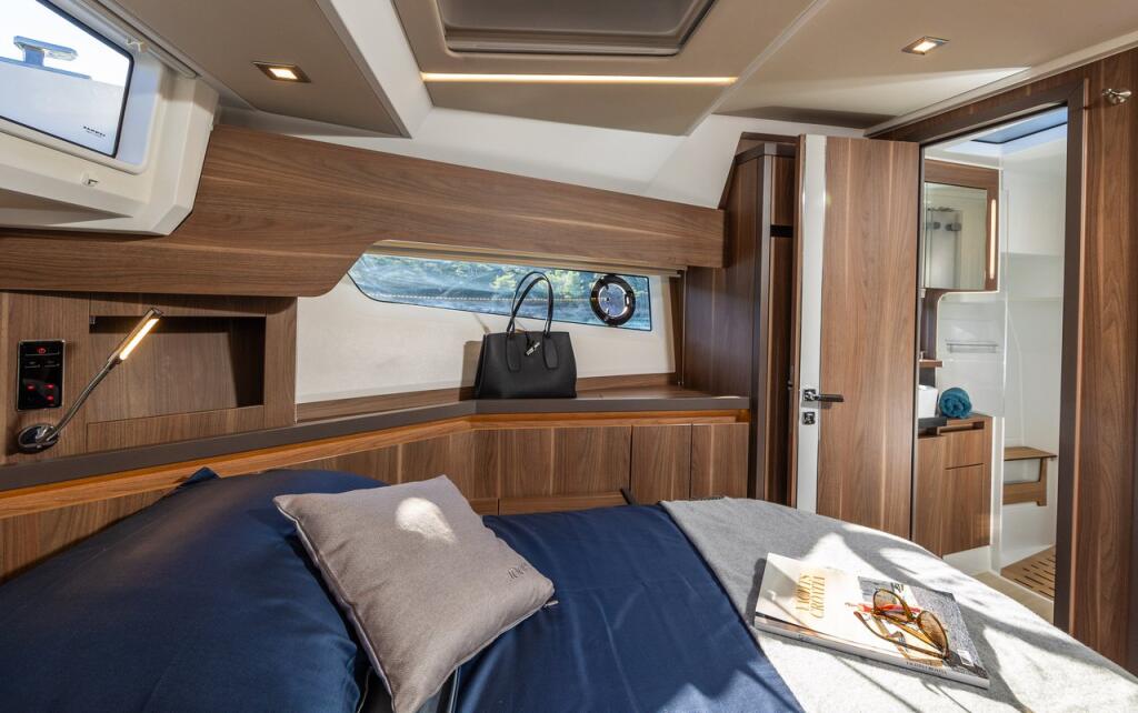 Sealine F430 Lomar