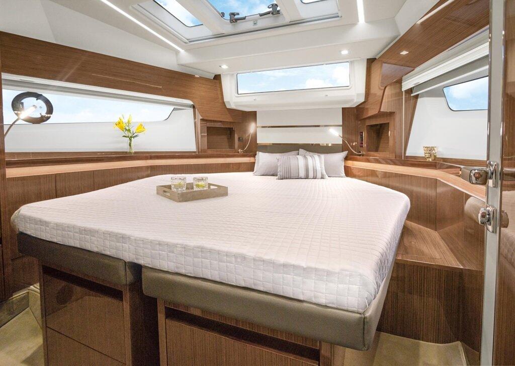 Sealine F430 Blue Lagoon
