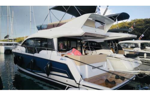 Sealine F430 Blue Lagoon II