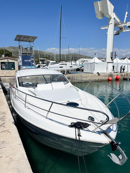 Sessa C38 Brač