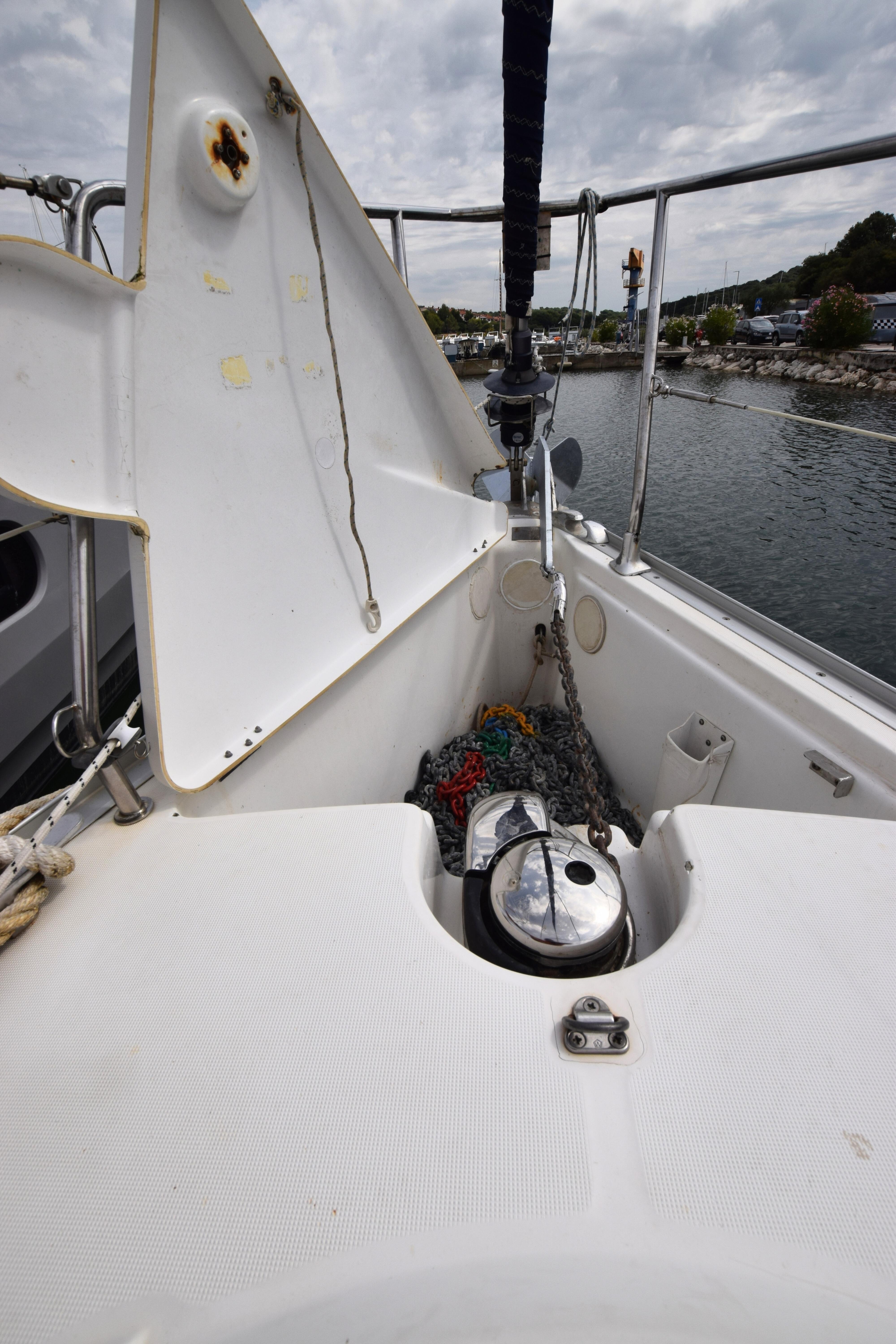 Sun Odyssey 32i Carmen