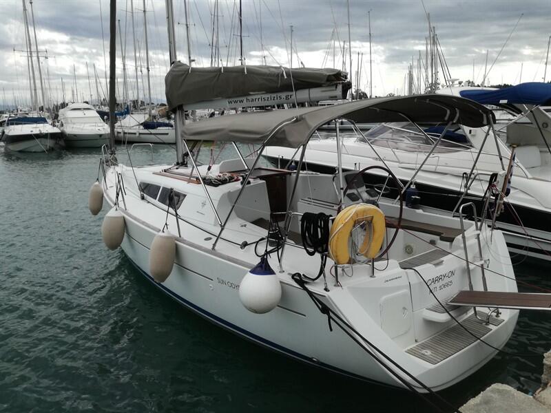 Sun Odyssey 33i Carry On