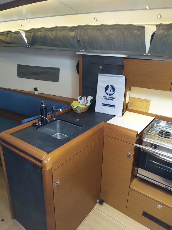 Sun Odyssey 349 Sweet Elli