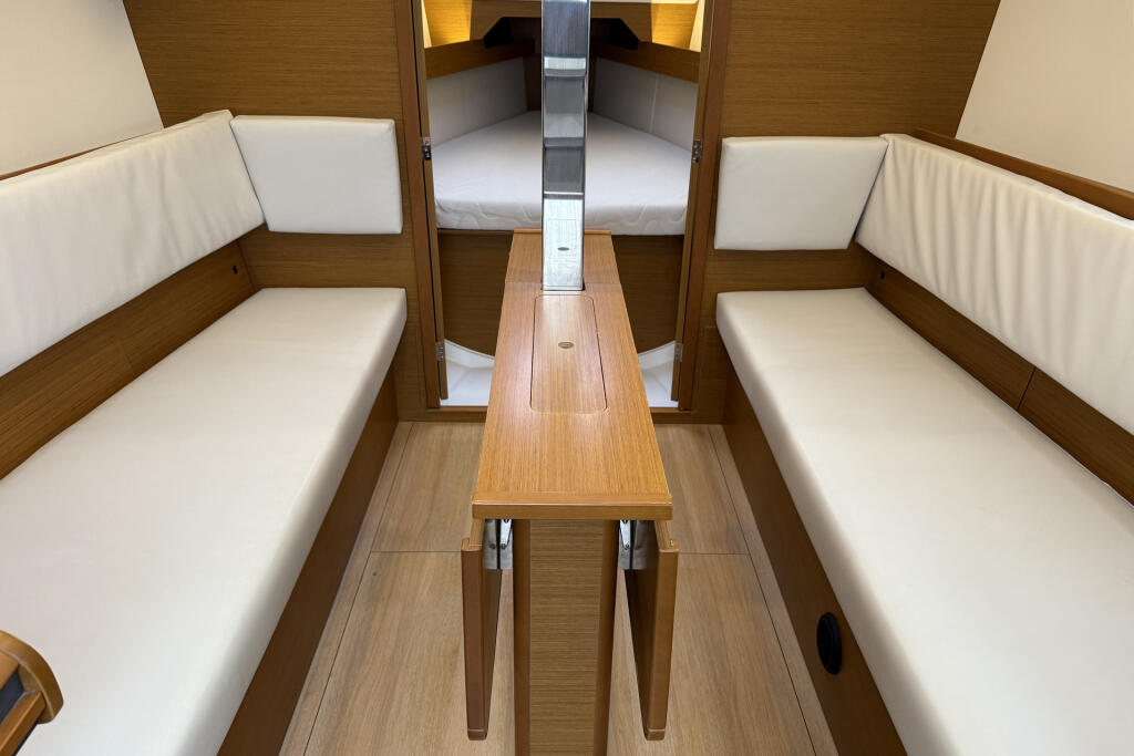 Sun Odyssey 349 Ana