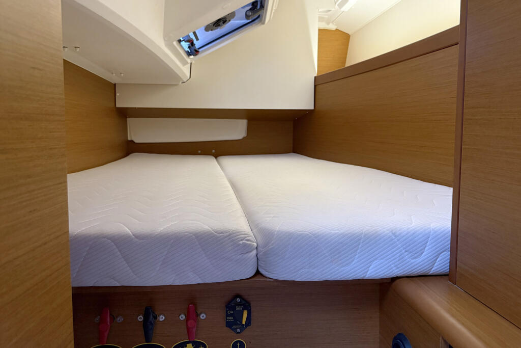 Sun Odyssey 349 Ana
