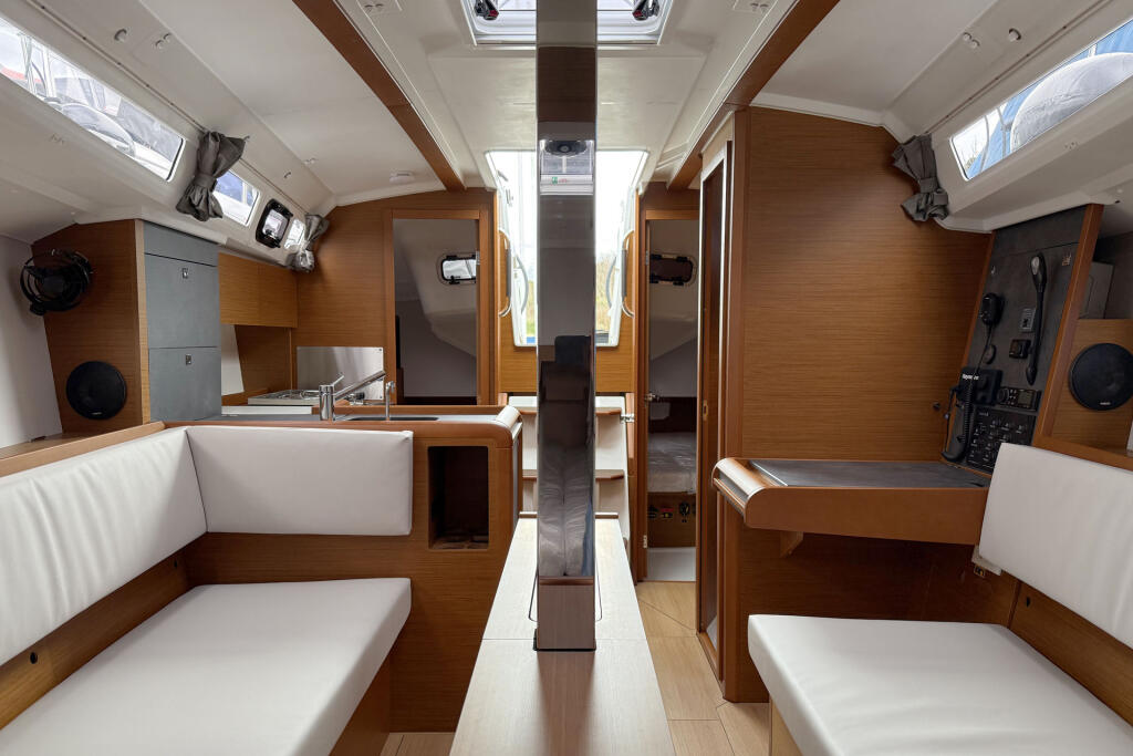 Sun Odyssey 349 Serineh