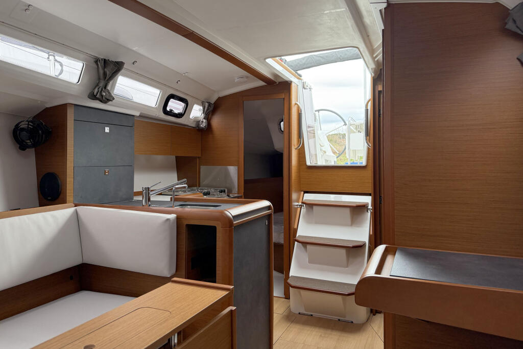 Sun Odyssey 349 Serineh