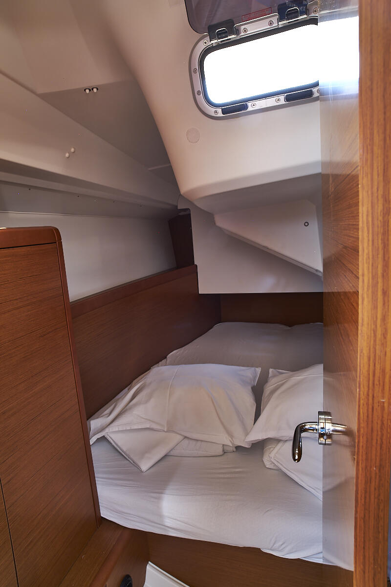 Sun Odyssey 349 Grape