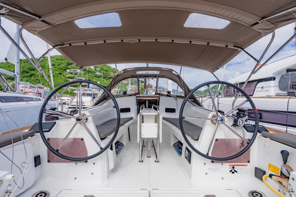 Sun Odyssey 349 Minx