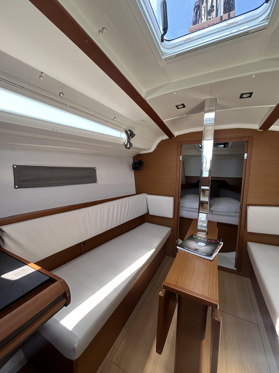 Sun Odyssey 349 Fig