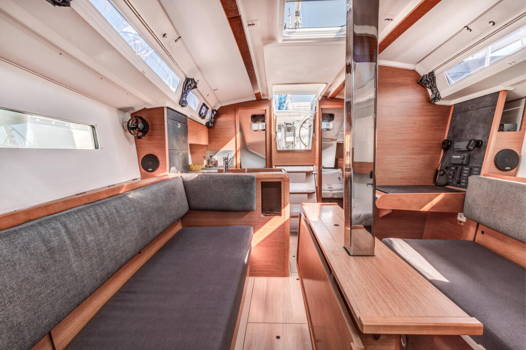 Sun Odyssey 349 Pelti