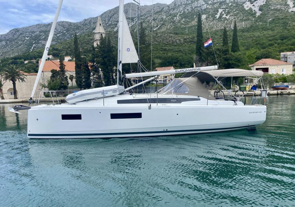 Sun Odyssey 350 Anja