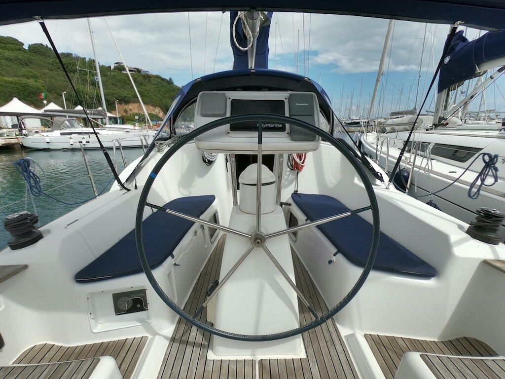 Sun Odyssey 36i Performance Bliksem