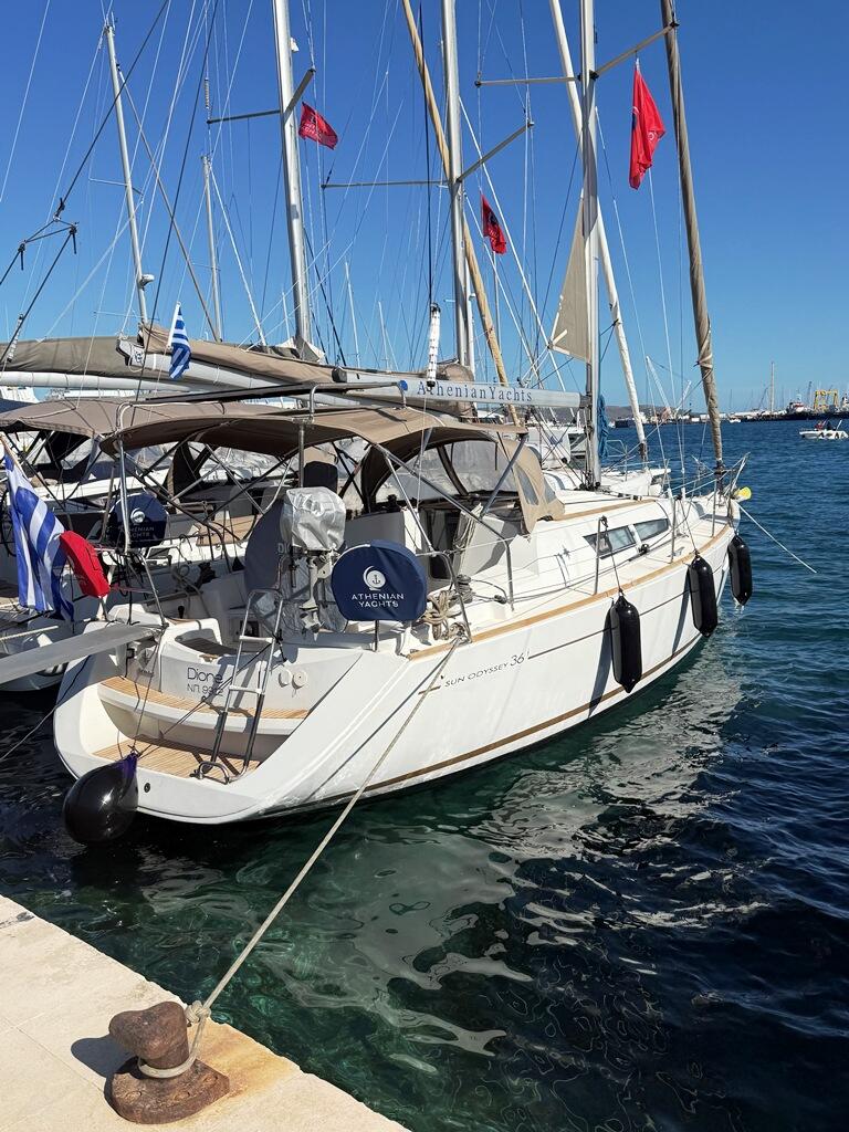 Sun Odyssey 36i Dione