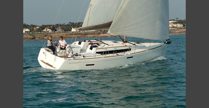 Sun Odyssey 379 Topaze