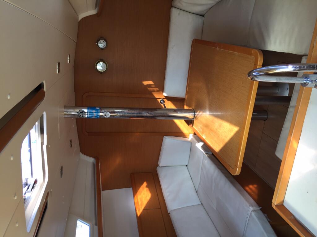 Sun Odyssey 379 Topaze