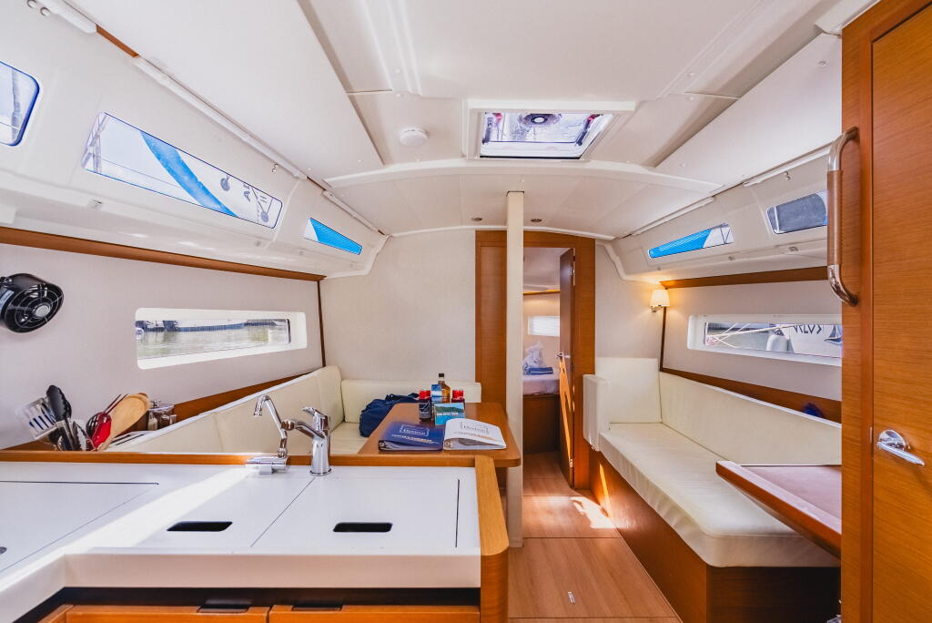 Sun Odyssey 380 Calypso Express