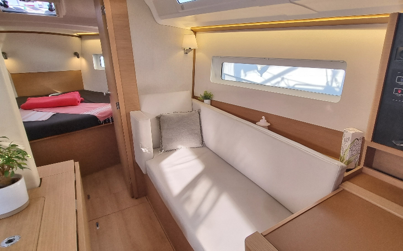 Sun Odyssey 380 Sunny