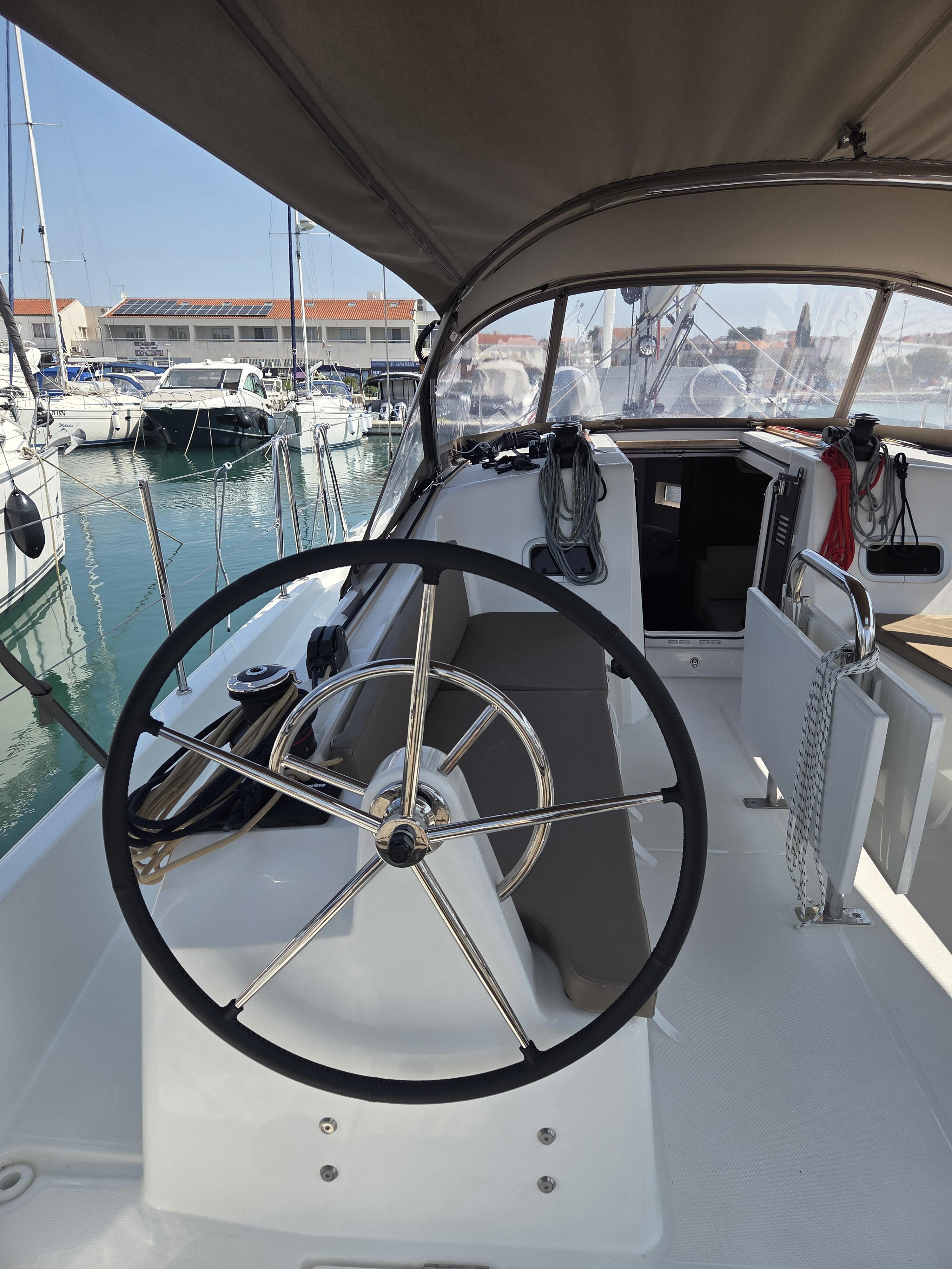 Sun Odyssey 380 Ancsika