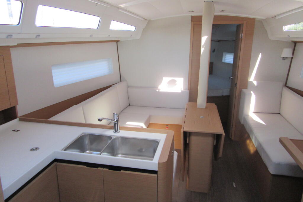 Sun Odyssey 380 Euforica