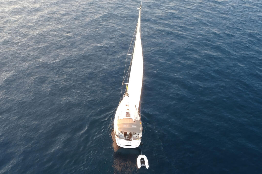 Sun Odyssey 389 Tina