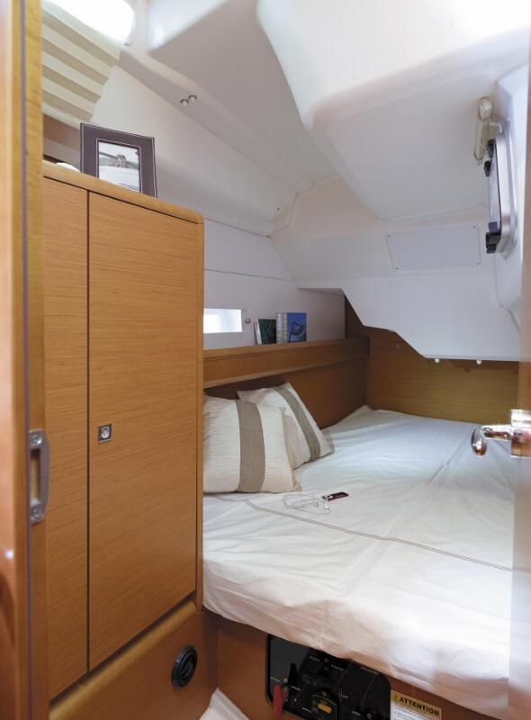 Sun Odyssey 389 CEIBA 