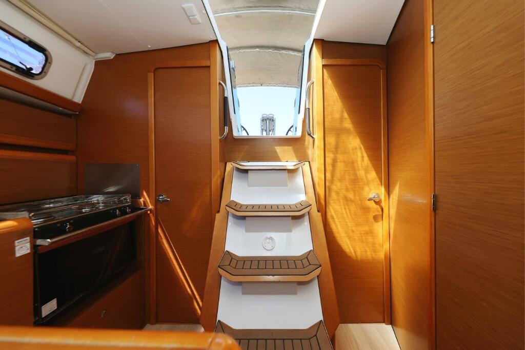 Sun Odyssey 389 Eol