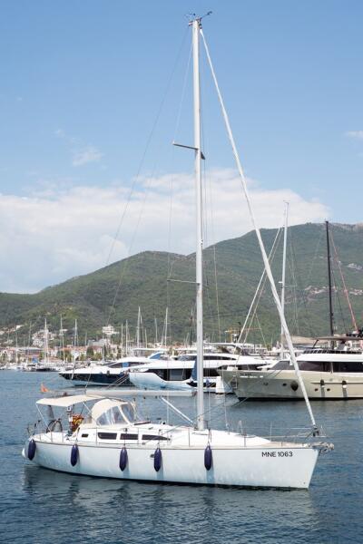 Sun Odyssey 40.3 Azure