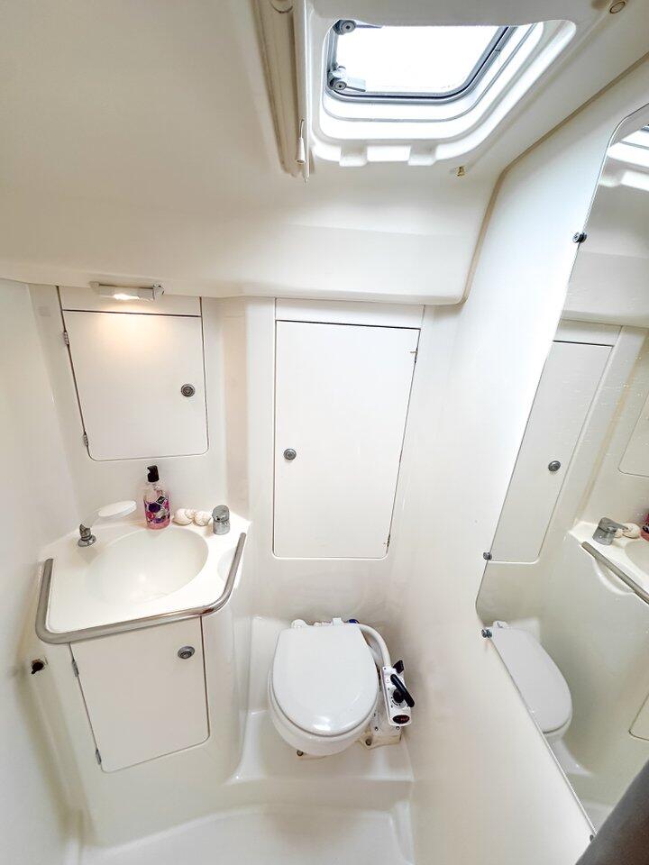 Sun Odyssey 40.3 Azure