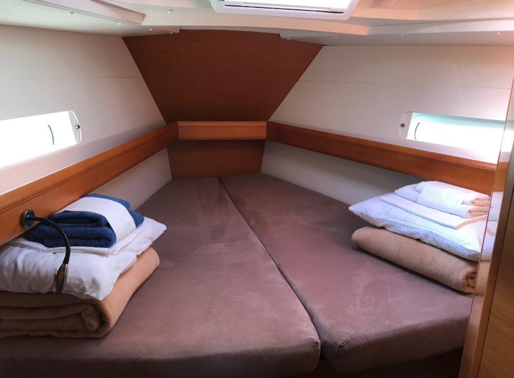 Sun Odyssey 409 Korinne