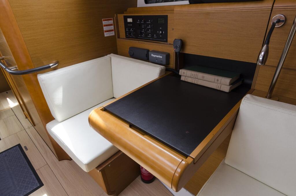 Sun Odyssey 409 Cecile