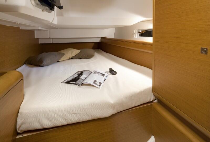Sun Odyssey 409 Traveller