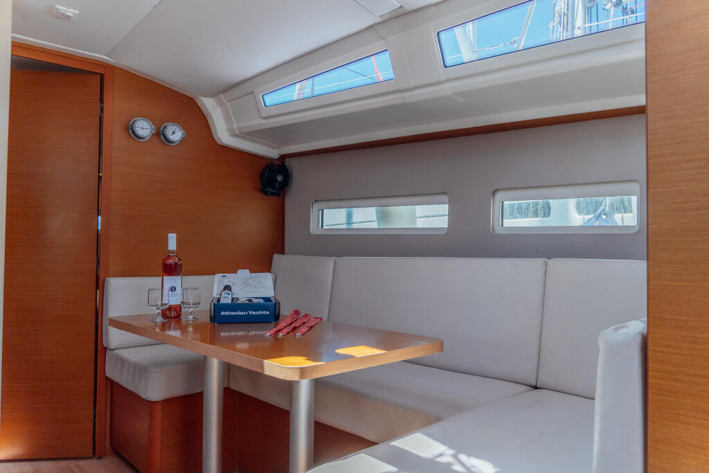 Sun Odyssey 410 Anassa