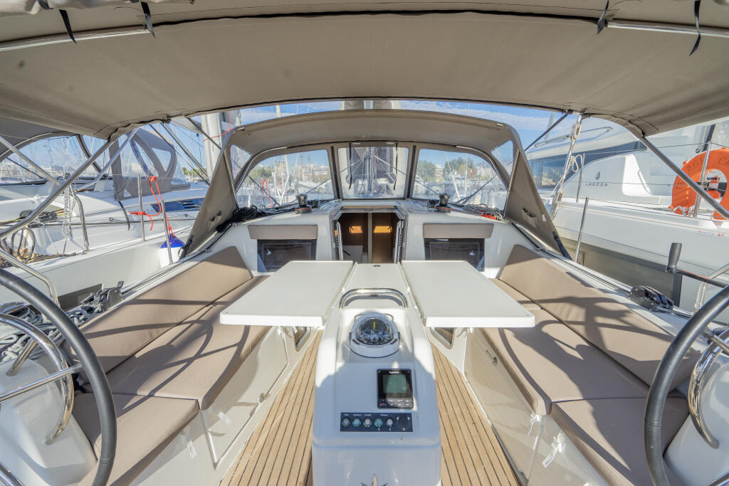 Sun Odyssey 410 Salty