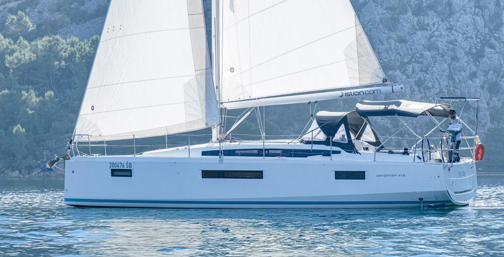 Sun Odyssey 410 First Date