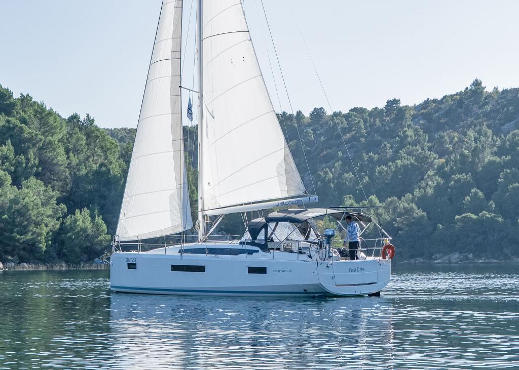 Sun Odyssey 410 First Date