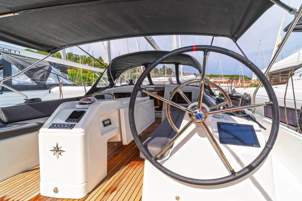Sun Odyssey 410 First Date