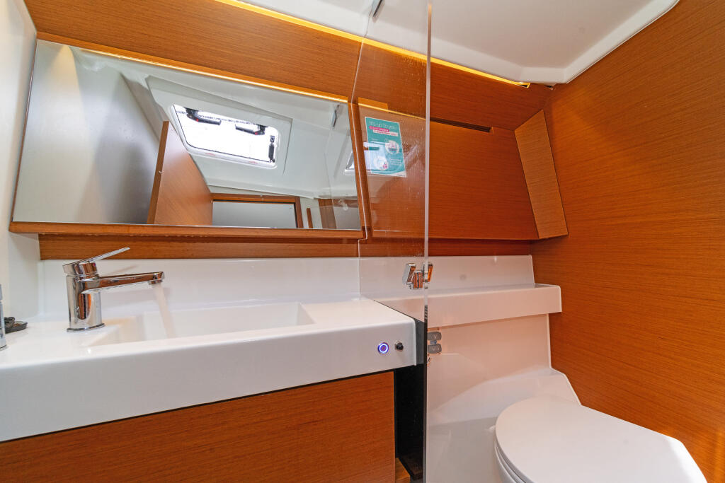 Sun Odyssey 410 First Date