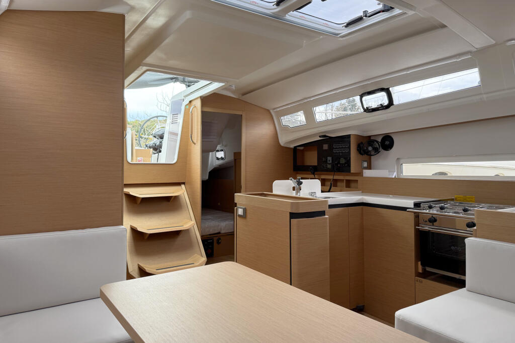 Sun Odyssey 410 Mare