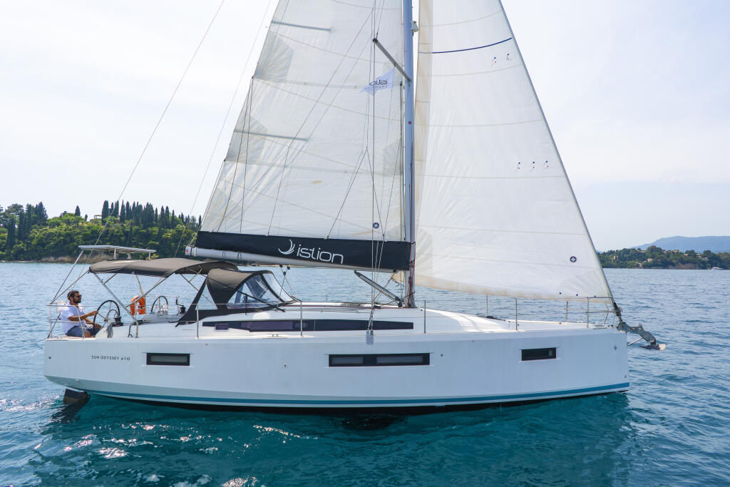 Sun Odyssey 410 Zheng Yi Sao (郑一嫂)