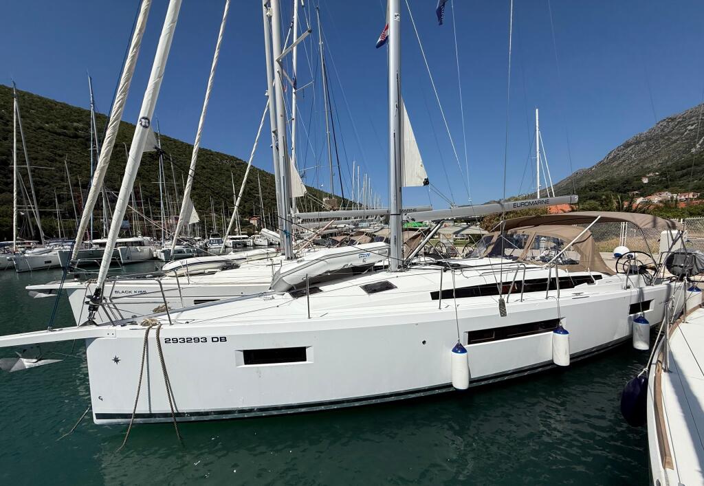 Sun Odyssey 410 Sunset Kiss