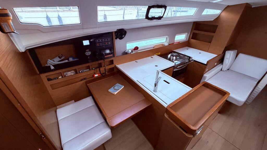 Sun Odyssey 410 Alaska