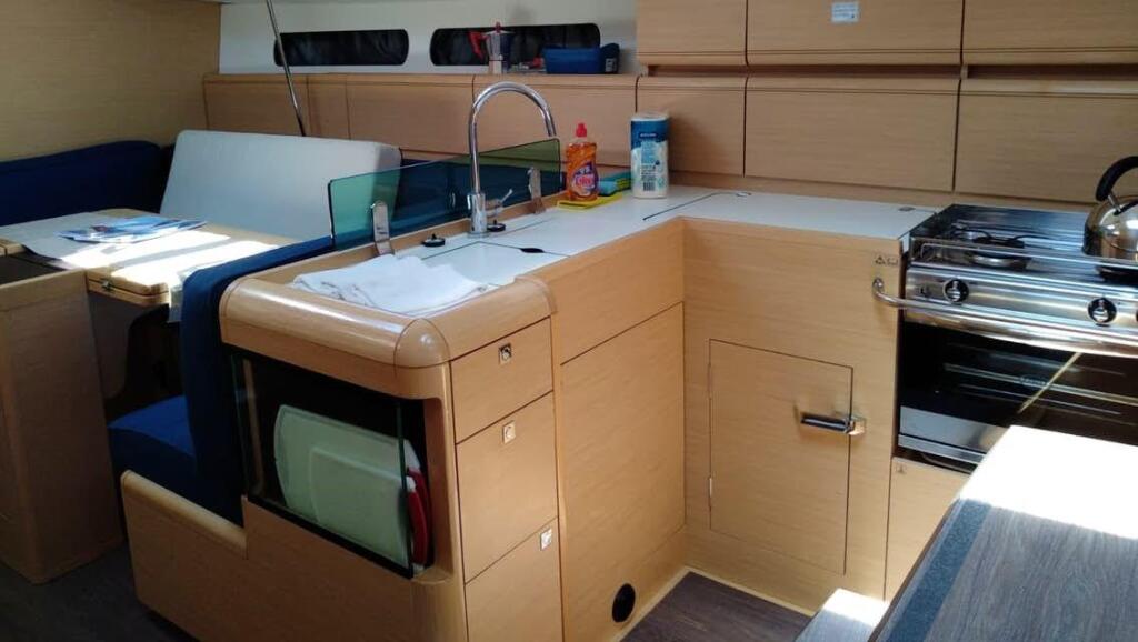 Sun Odyssey 419 Tumbleweed