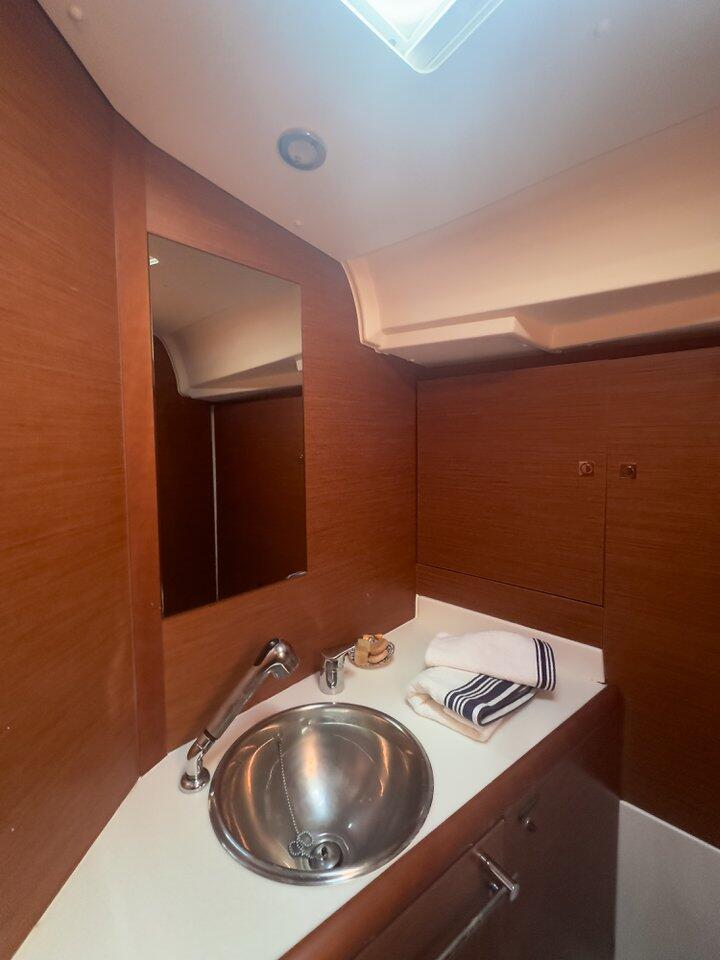 Sun Odyssey 419 Anerada