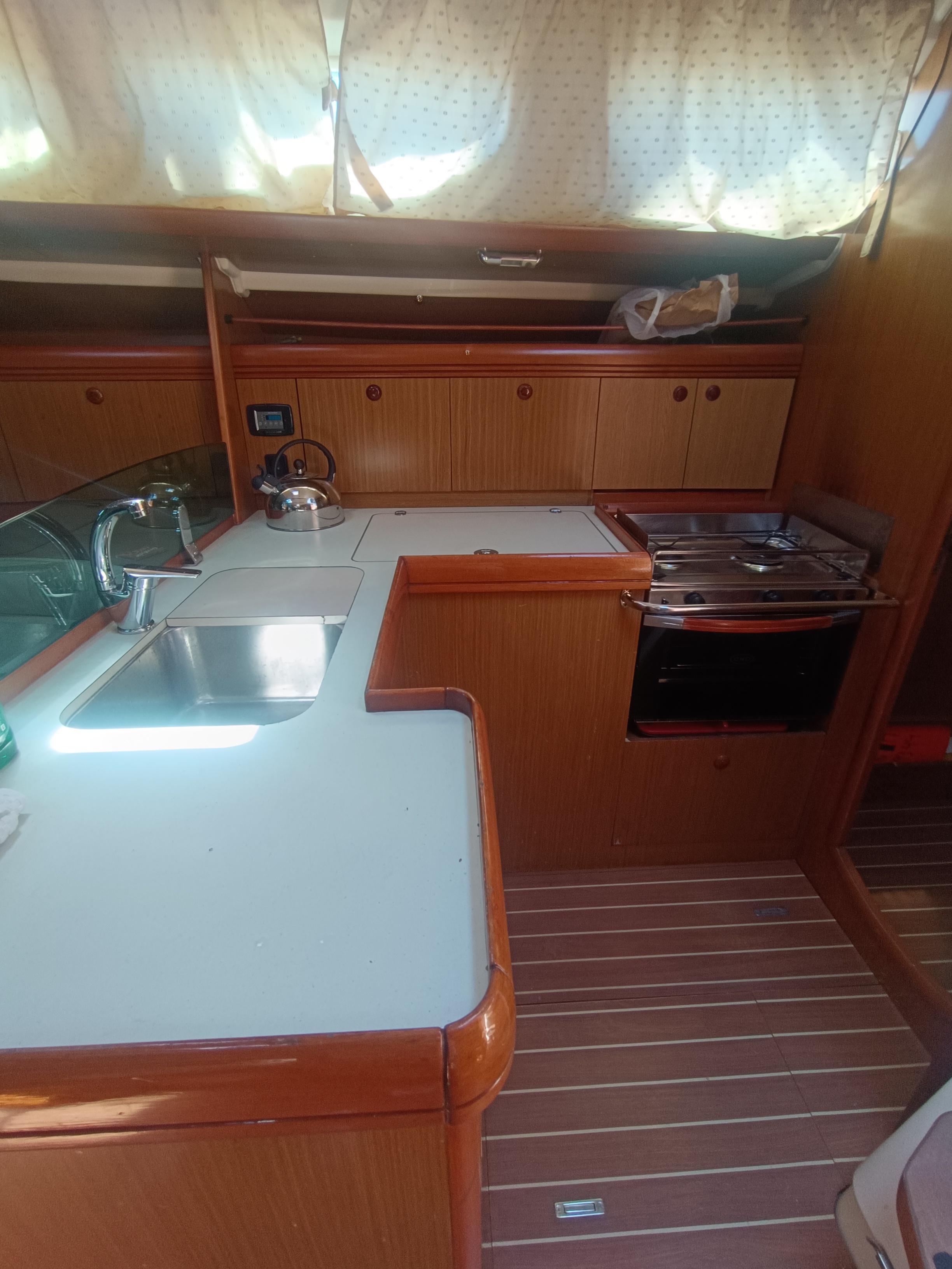 Sun Odyssey 42i Sea Obsession