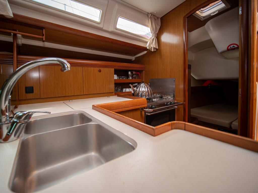 Sun Odyssey 42i Mila