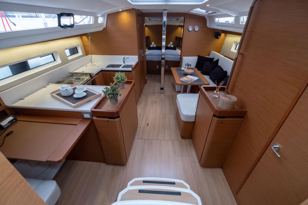 Sun Odyssey 440 Loleta