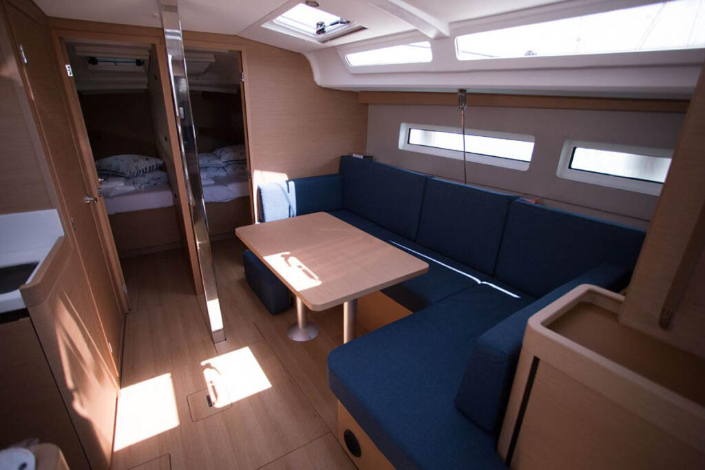 Sun Odyssey 440 La Baavca